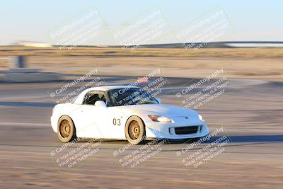 media/Aug-27-2022-Speed SF (Sat) [[455951474b]]/Yellow/Cotton Corners/